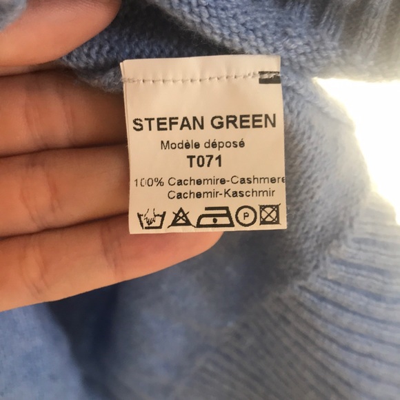 CASHMERE Drop-Shoulder Sweater - Picture 4 of 4